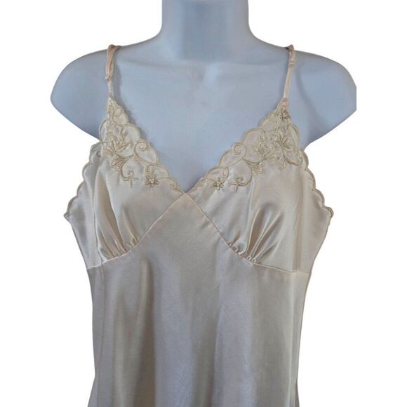 Etienne Cream Lace-Trimmed Nightgown honeymoon fairycore romance bride - Picture 1 of 11